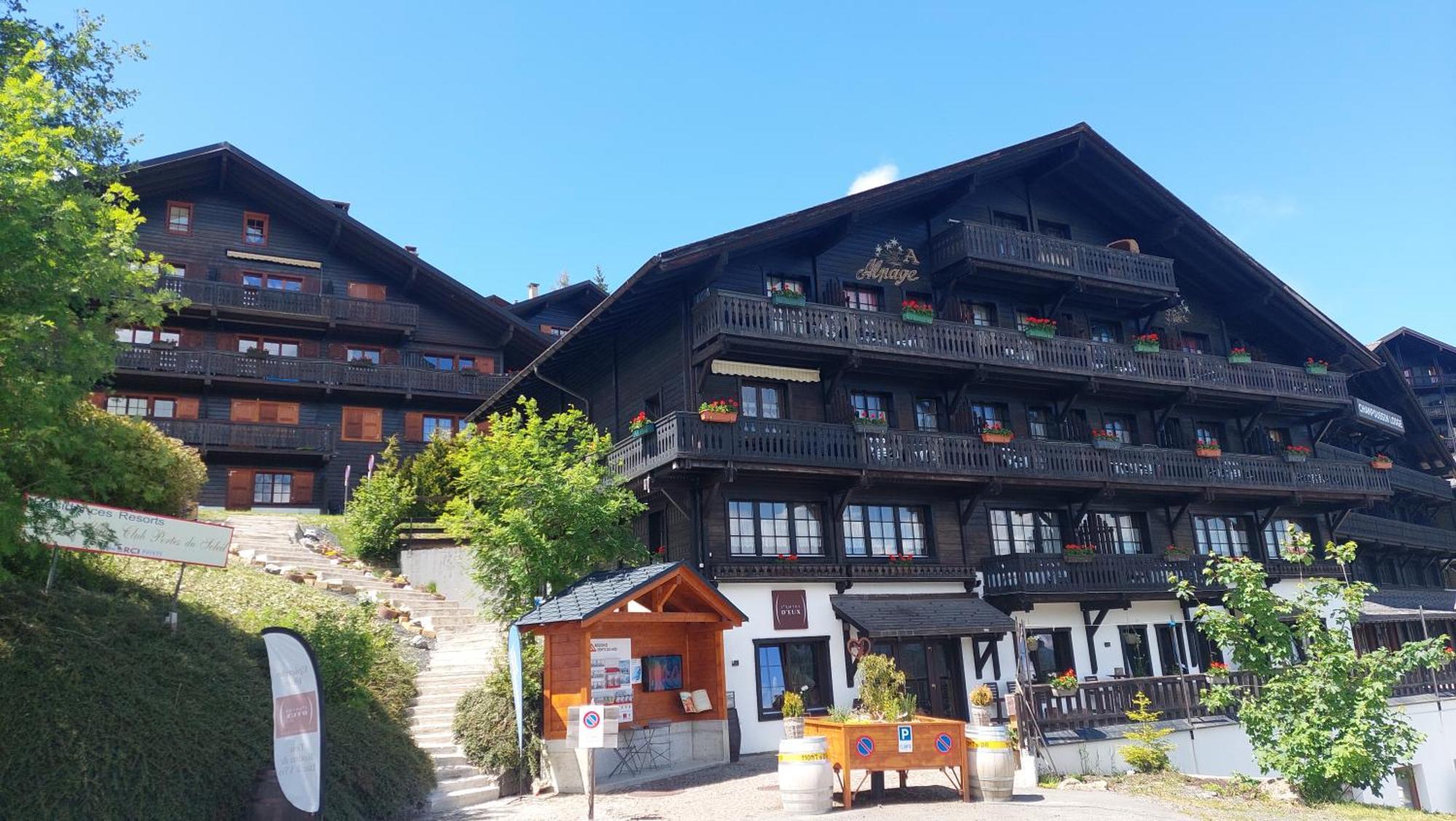 Alpage Immo Location Service Champoussin Exterior photo